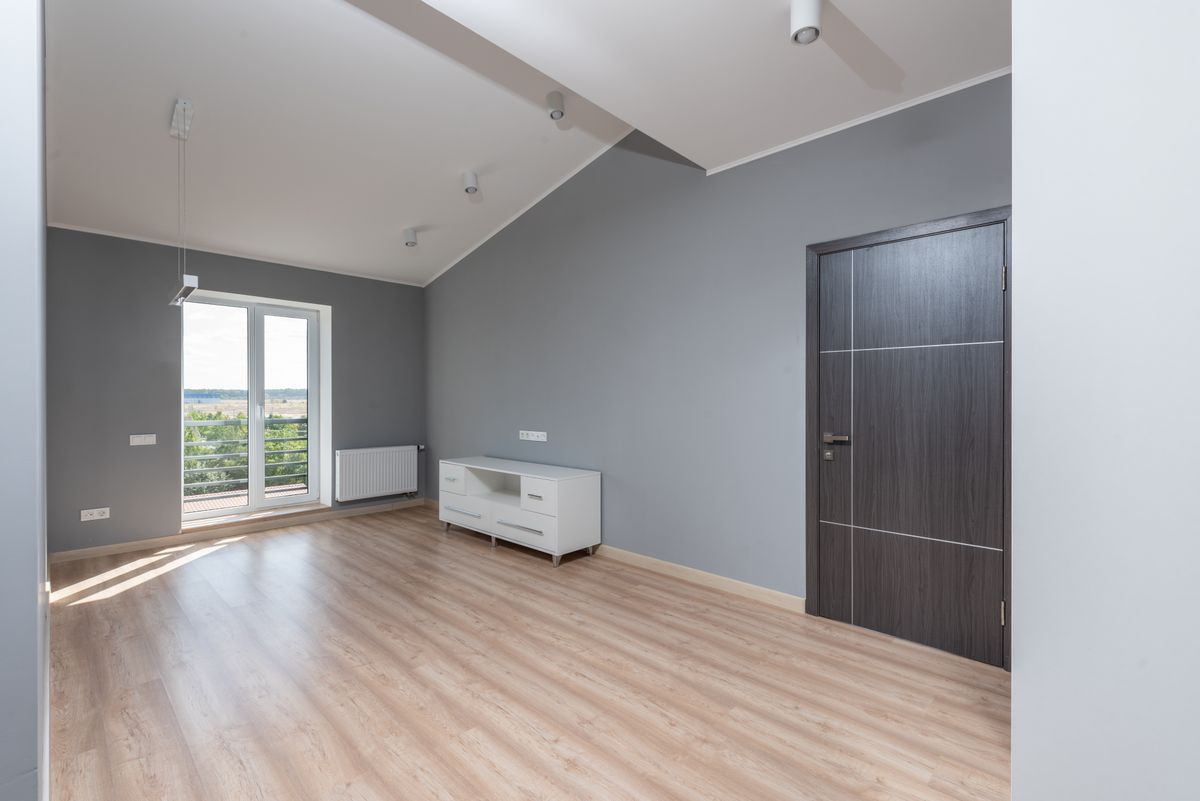 Before — vacant, unstyled apartment